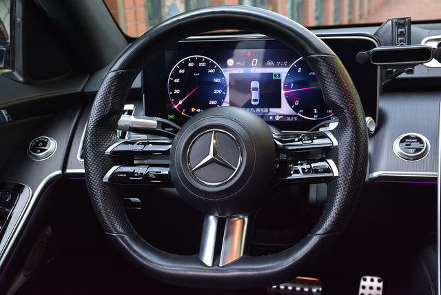 M-BENZ賓士 S350D  第8張相片