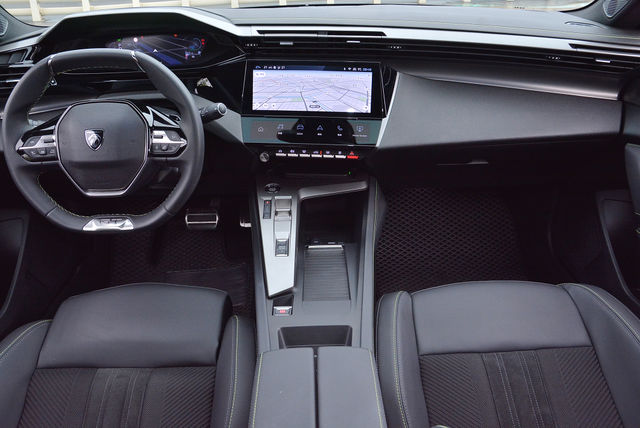 PEUGEOT寶獅 408  第14張相片