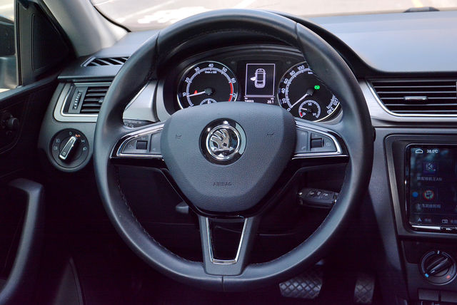 SKODA司科達 RAPID SPACEBAK  第12張相片
