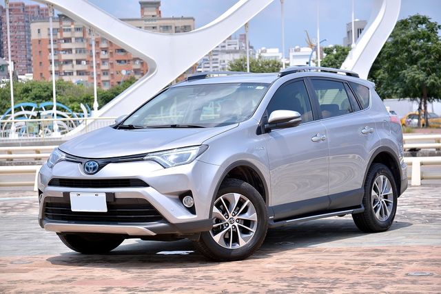 TOYOTA豐田 RAV4  第1張相片