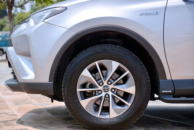 TOYOTA豐田 RAV4  第5張相片