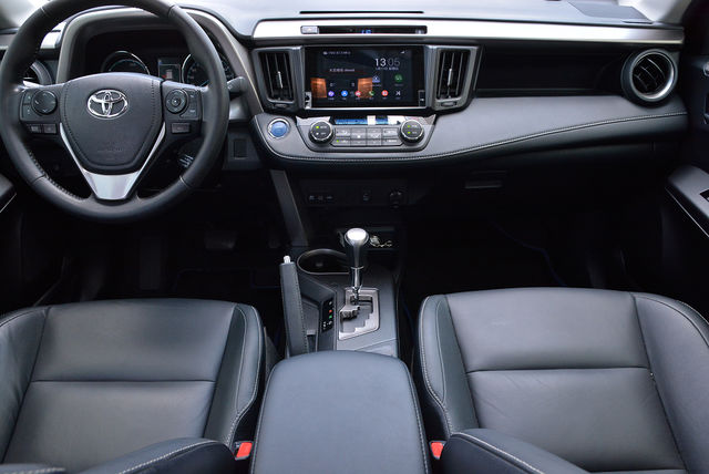 TOYOTA豐田 RAV4  第14張相片