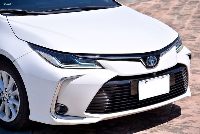 TOYOTA豐田 COROLLA ALTIS HYBRID  第6張相片