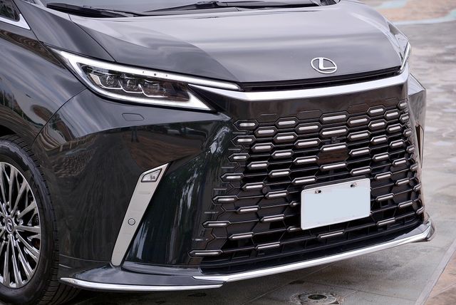 LEXUS凌志 LM500H  第7張相片