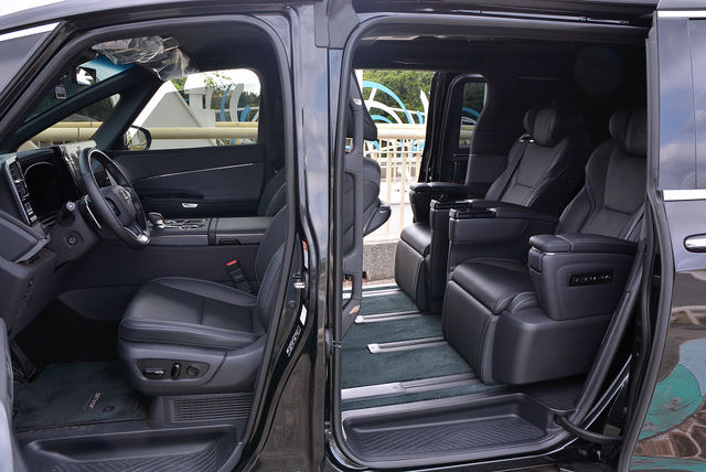 LEXUS凌志 LM500H  第18張相片