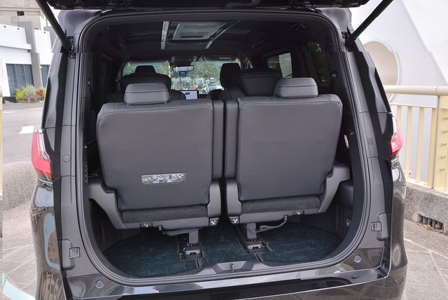 LEXUS凌志 LM500H  第20張相片