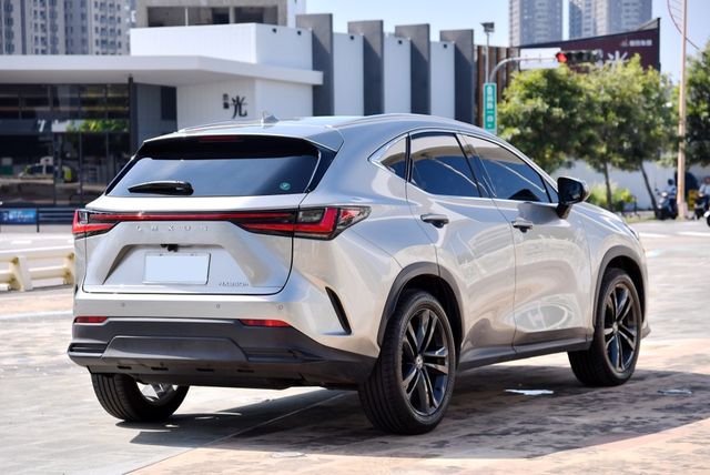 LEXUS凌志 NX350H  第2張相片