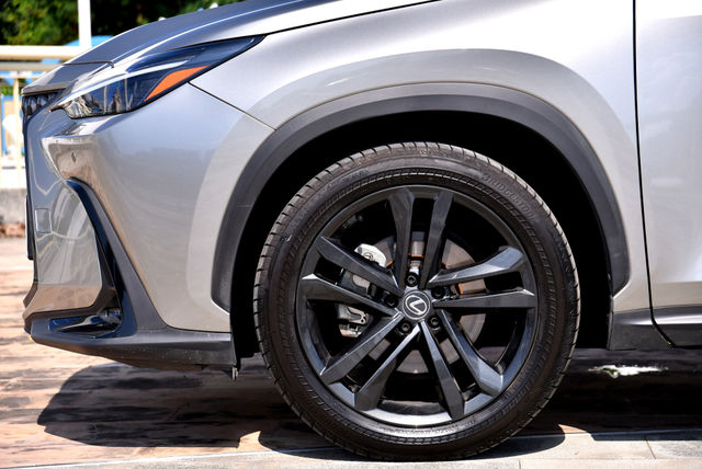 LEXUS凌志 NX350H  第5張相片