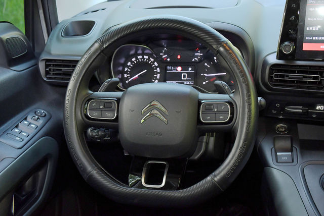CITROEN雪鐵龍 BERLINGO  第10張相片