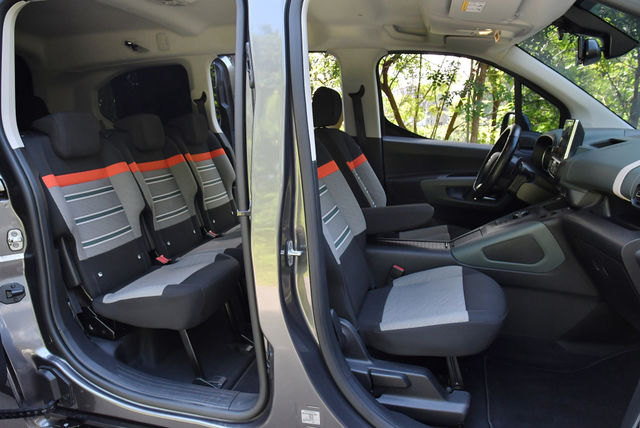 CITROEN雪鐵龍 BERLINGO  第17張相片
