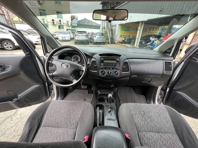 TOYOTA豐田 INNOVA  第14張相片