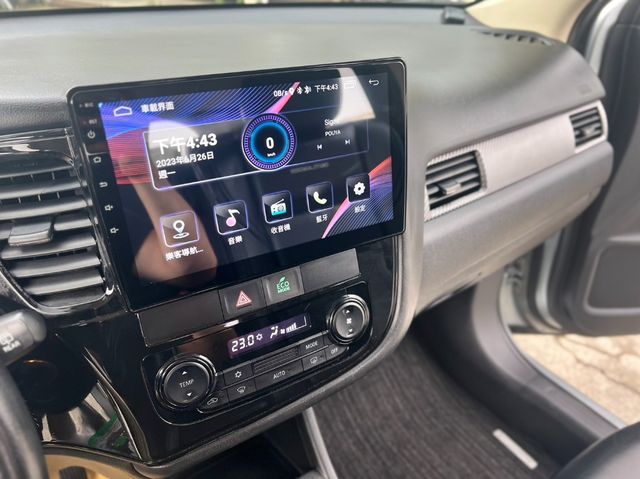 MITSUBISHI三菱 OUTLANDER  第17張相片