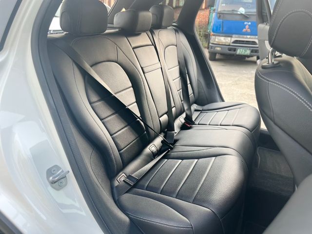 M-BENZ賓士 GLC300  第10張相片