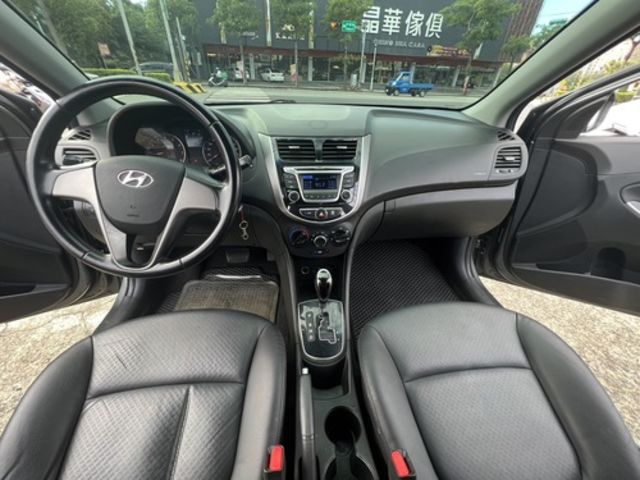 HYUNDAI現代 VERNA  第13張相片