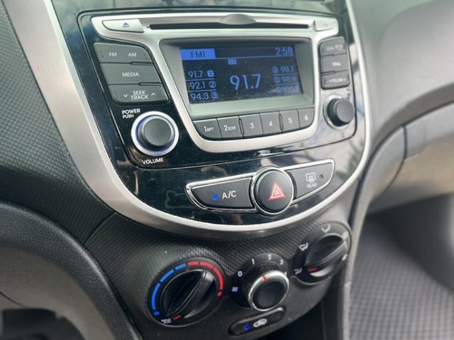 HYUNDAI現代 VERNA  第15張相片