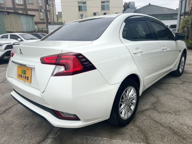 MITSUBISHI三菱 LANCER  第4張相片