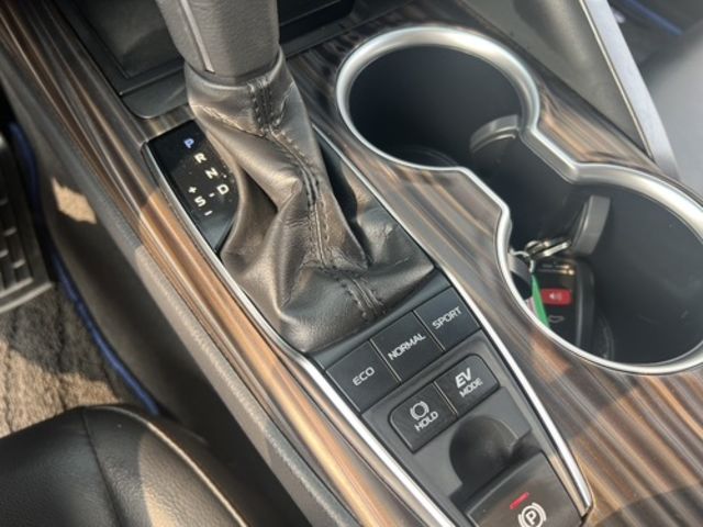 TOYOTA豐田 CAMRY HYBRID  第16張相片