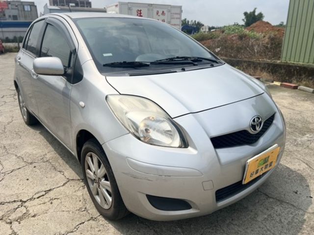 TOYOTA豐田 YARIS  第3張相片