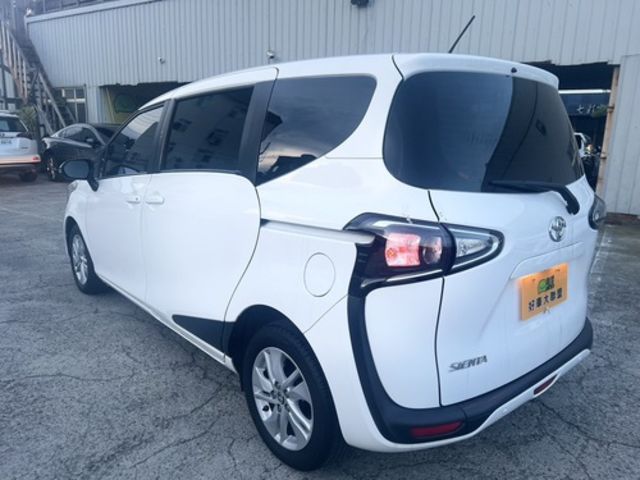 TOYOTA豐田 SIENTA  第6張相片