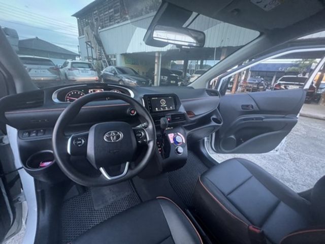 TOYOTA豐田 SIENTA  第11張相片
