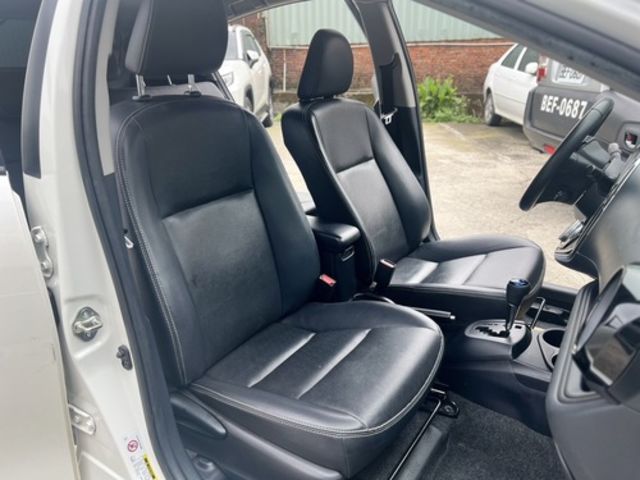 TOYOTA豐田 PRIUS C  第8張相片