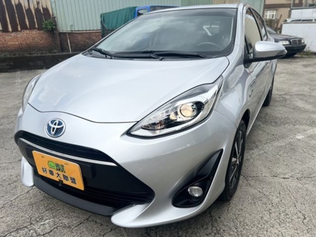 TOYOTA豐田 PRIUS C  第1張相片