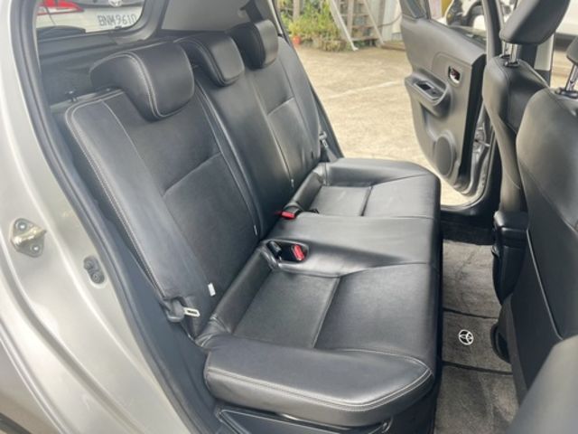 TOYOTA豐田 PRIUS C  第9張相片