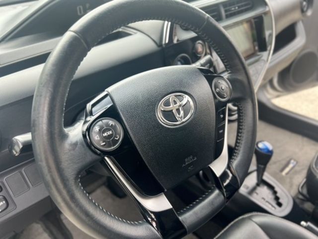 TOYOTA豐田 PRIUS C  第13張相片