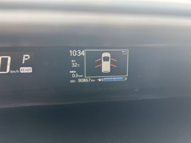 TOYOTA豐田 PRIUS C  第19張相片