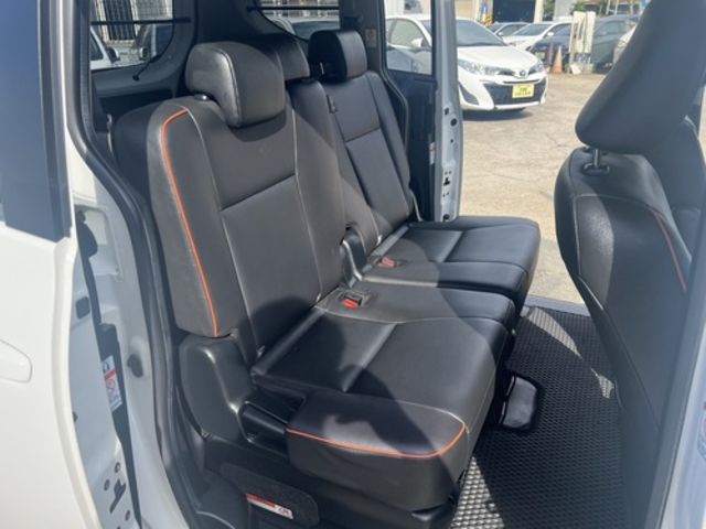 TOYOTA豐田 SIENTA  第9張相片