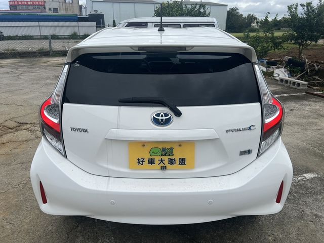 TOYOTA豐田 PRIUS C  第5張相片
