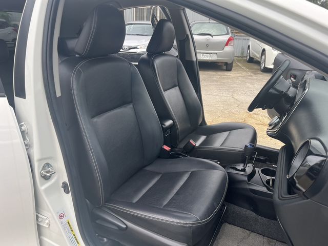 TOYOTA豐田 PRIUS C  第8張相片