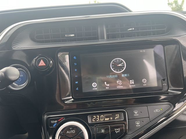 TOYOTA豐田 PRIUS C  第14張相片
