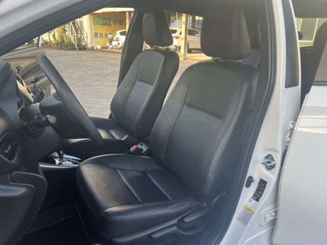TOYOTA豐田 YARIS  第7張相片