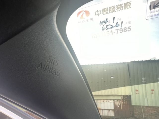 TOYOTA豐田 YARIS  第18張相片