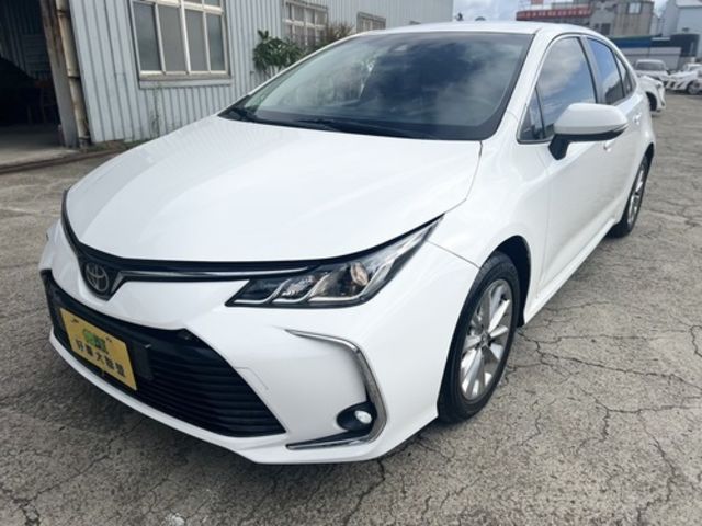 TOYOTA豐田 ALTIS  第1張相片