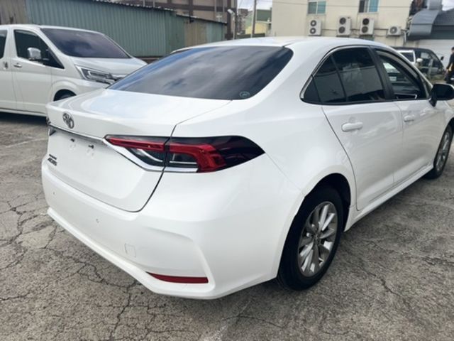TOYOTA豐田 ALTIS  第4張相片