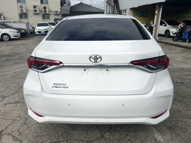 TOYOTA豐田 ALTIS  第5張相片