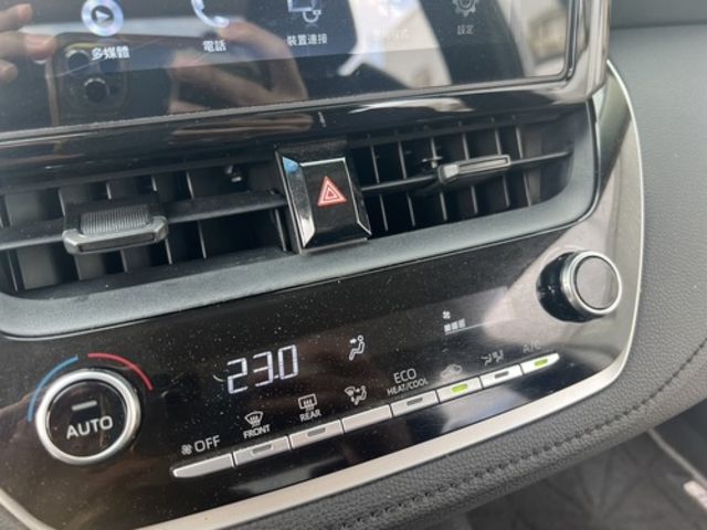 TOYOTA豐田 ALTIS  第17張相片