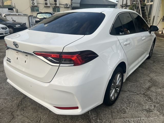 TOYOTA豐田 ALTIS  第6張相片