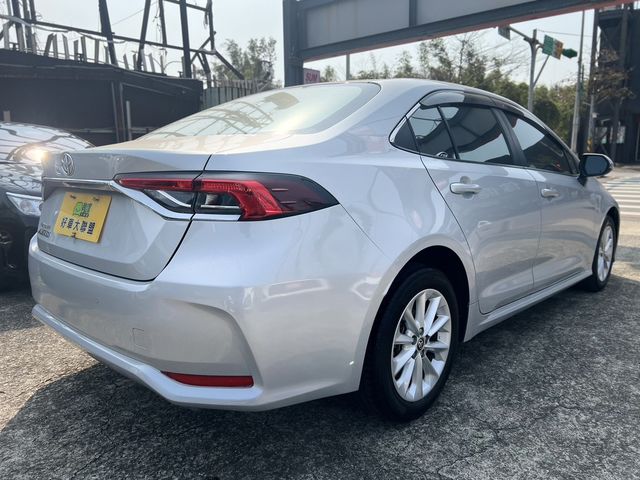 TOYOTA豐田 ALTIS  第6張相片