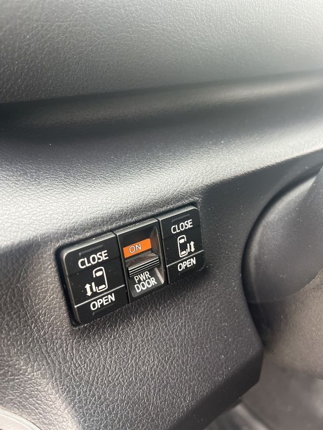 TOYOTA豐田 SIENTA  第17張相片