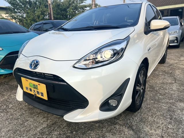TOYOTA豐田 PRIUS C  第1張相片