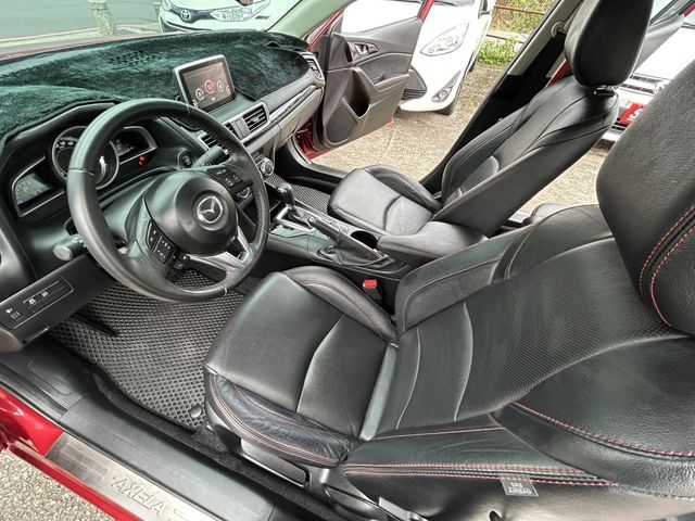 MAZDA馬自達 MAZDA 3  第7張相片