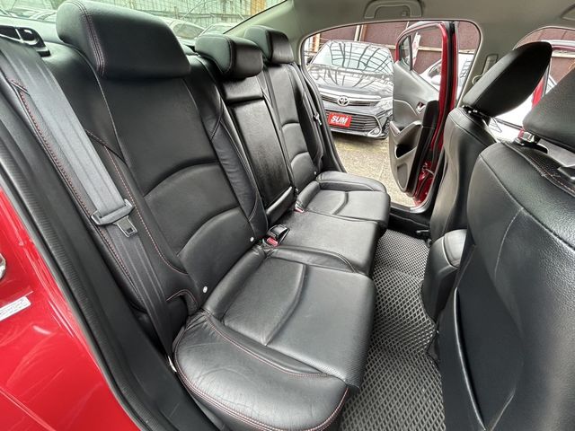 MAZDA馬自達 MAZDA 3  第9張相片