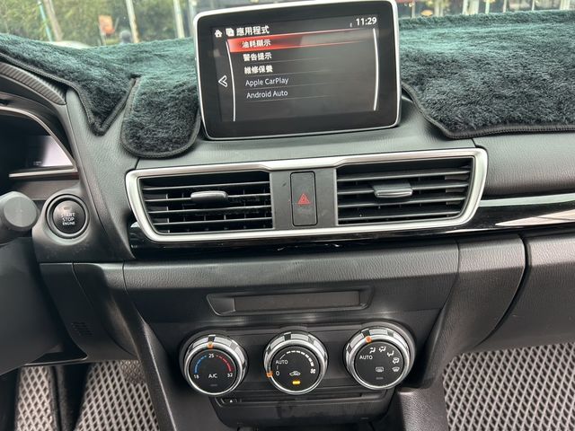 MAZDA馬自達 MAZDA 3  第13張相片