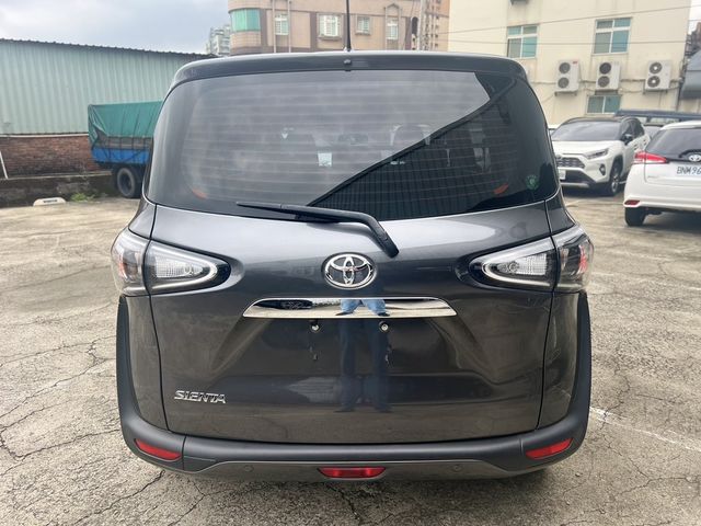 TOYOTA豐田 SIENTA  第5張相片