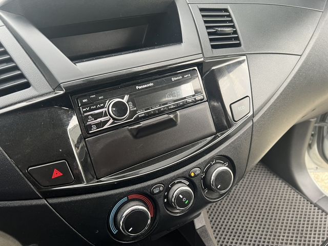 MITSUBISHI三菱 ZINGER  第29張相片