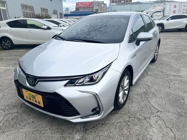 TOYOTA豐田 COROLLA ALTIS HYBRID  第1張相片