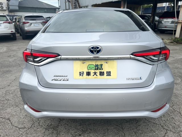 TOYOTA豐田 COROLLA ALTIS HYBRID  第9張相片